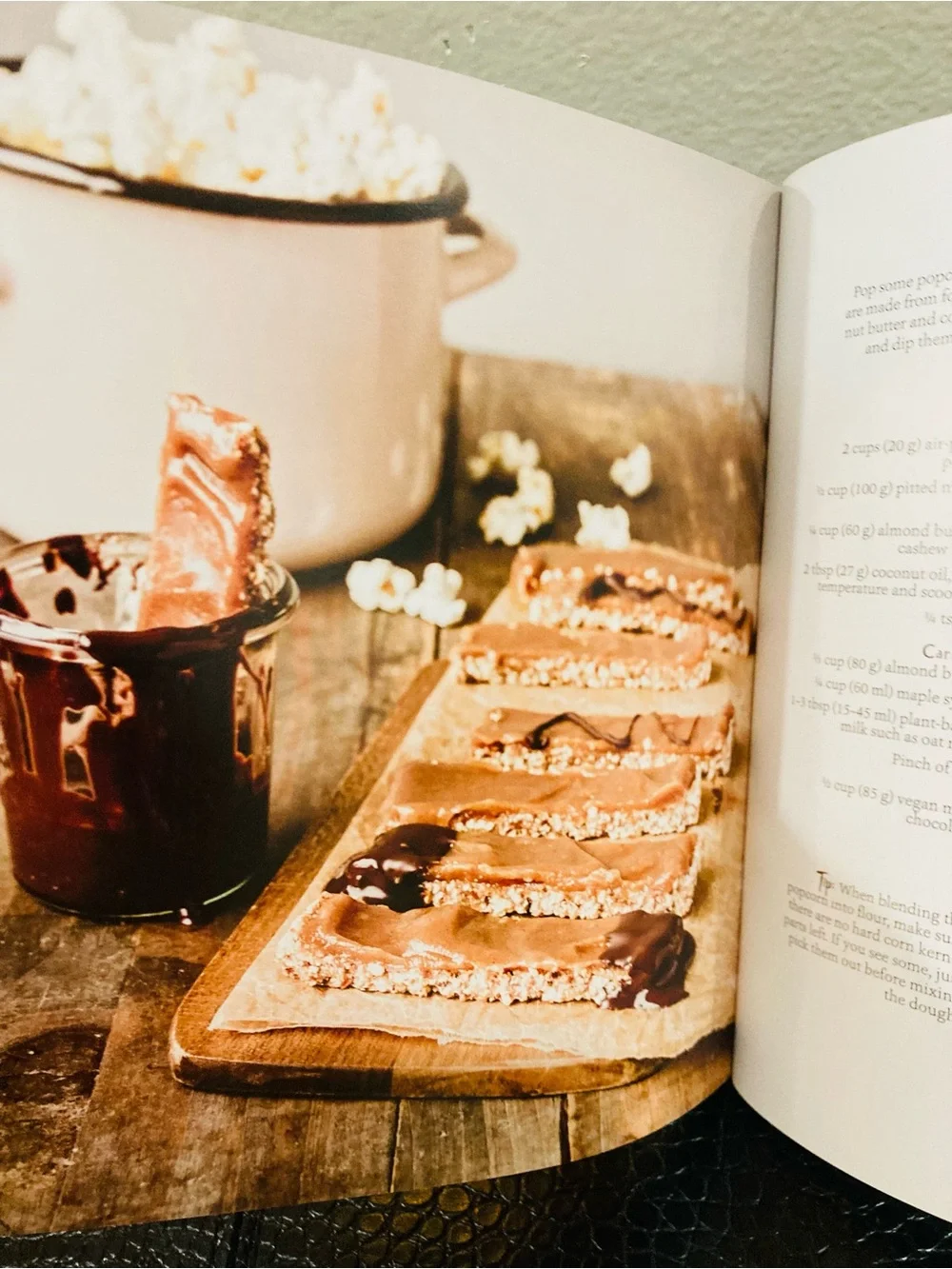 NEW Fantastic Vegan Cookies Cookbook 60 Plant-Based Treats by Tiina Strandberg